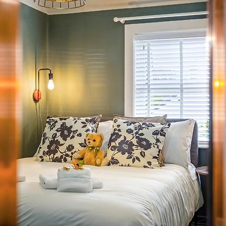 Stylish Romantic Country Escape Near Chester Christleton Eksteriør billede