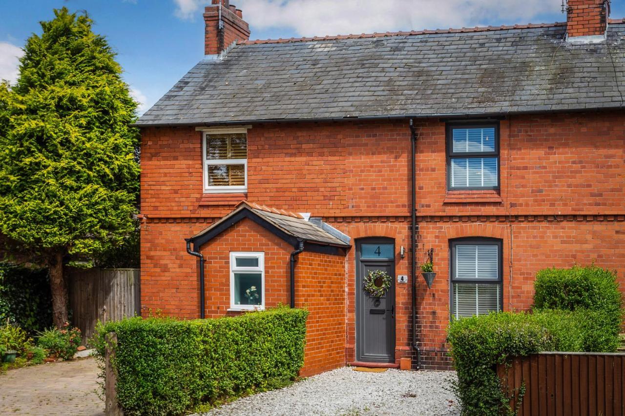 Stylish Romantic Country Escape Near Chester Christleton Eksteriør billede
