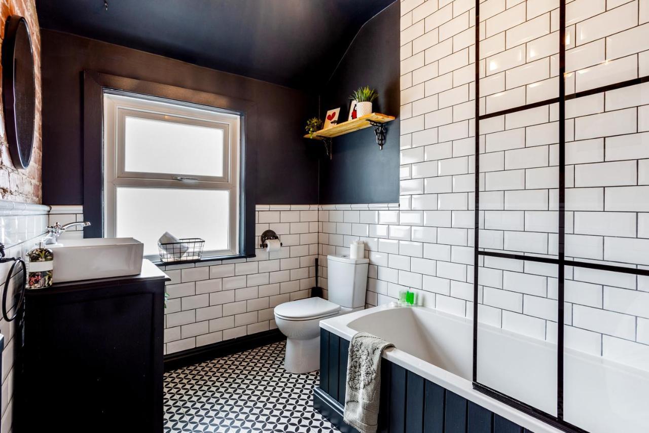 Stylish Romantic Country Escape Near Chester Christleton Eksteriør billede